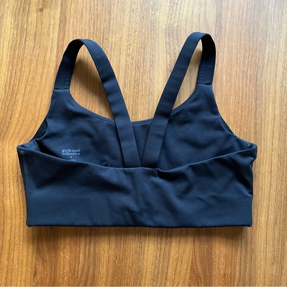 Girlfriend Collective Black Lou V-Back Bra - Picture 2 of 4